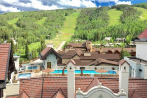Platinum 2 Bedroom Vacation Rental In The Heart Of Vail That Includes Ski Valet, Ski Deck, Rooftop Pool, Panoramic Views